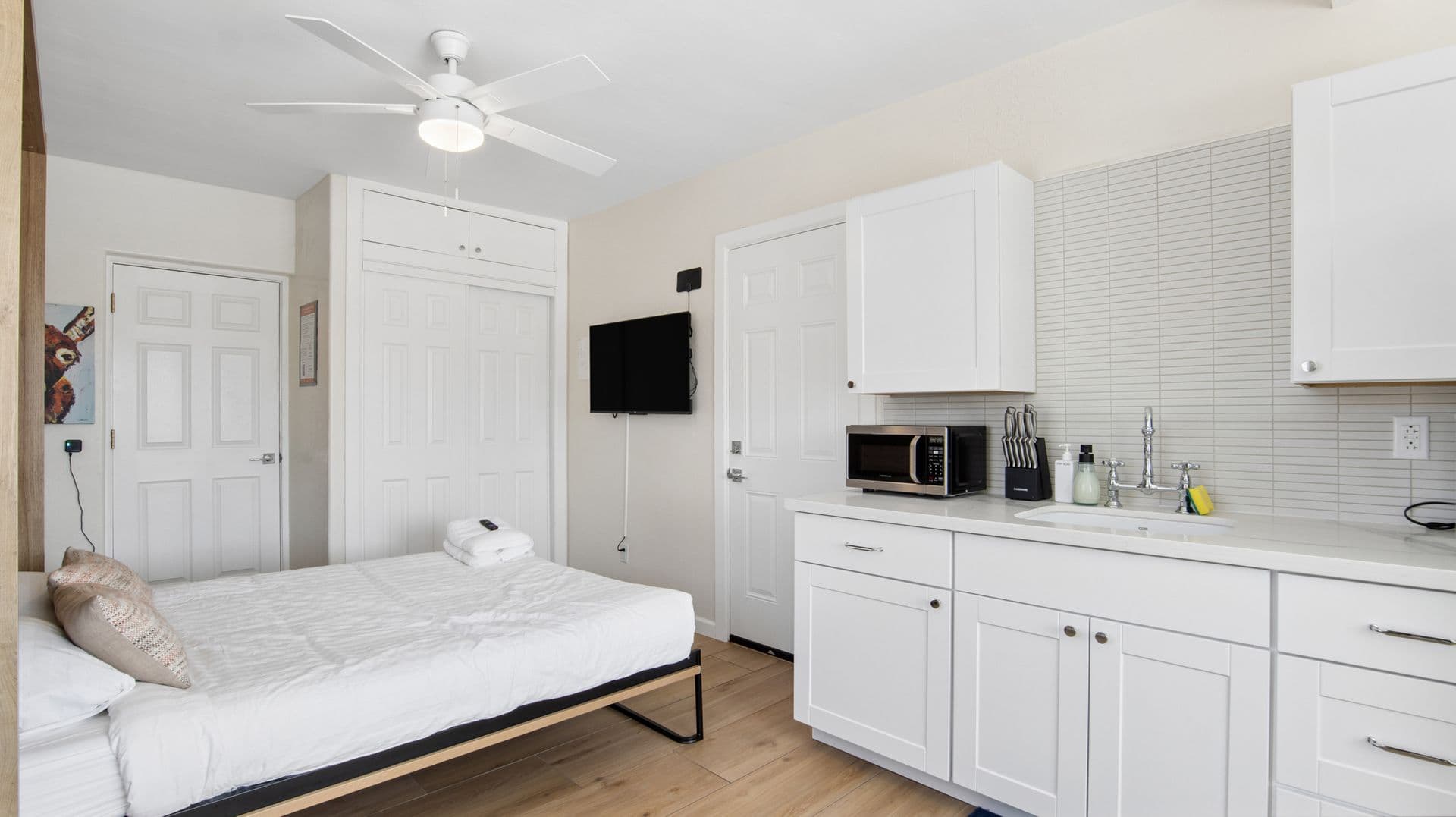 Phoenix Apartment: 2929 N. 55th Pl.