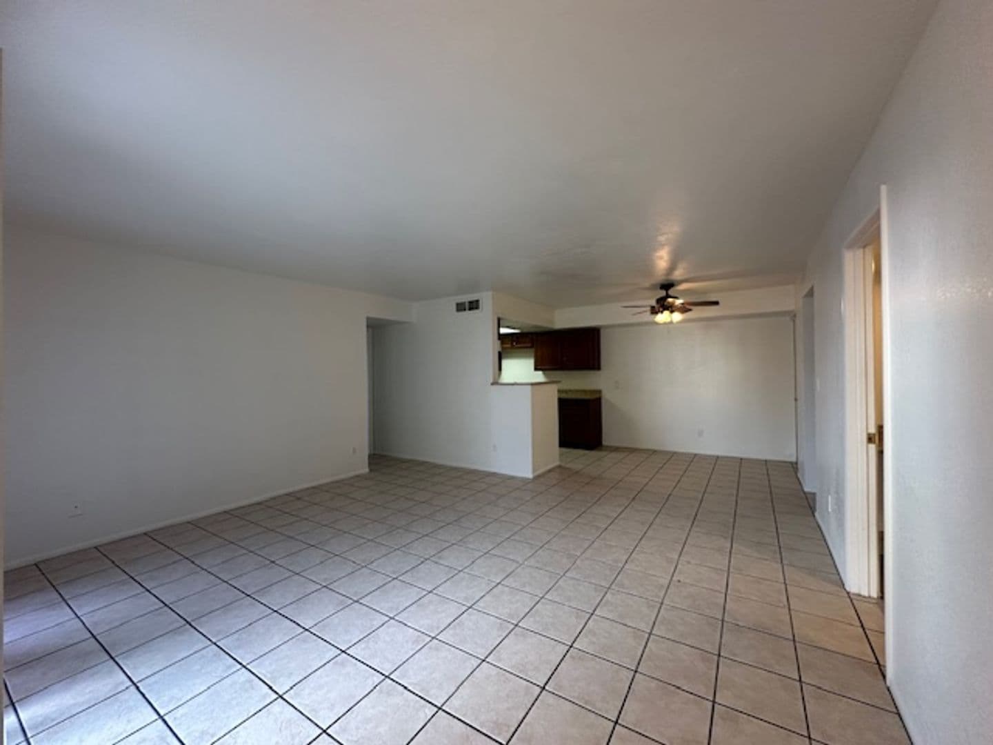 Glendale House: 4608 W Maryland Ave #113