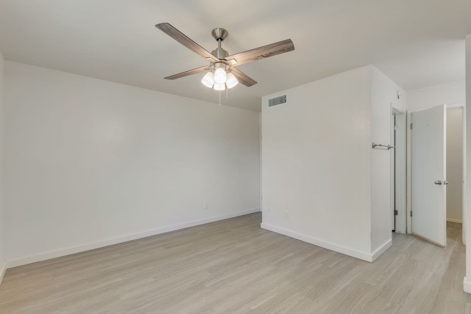 Mesa Apartment: 210 N. Alma School Rd