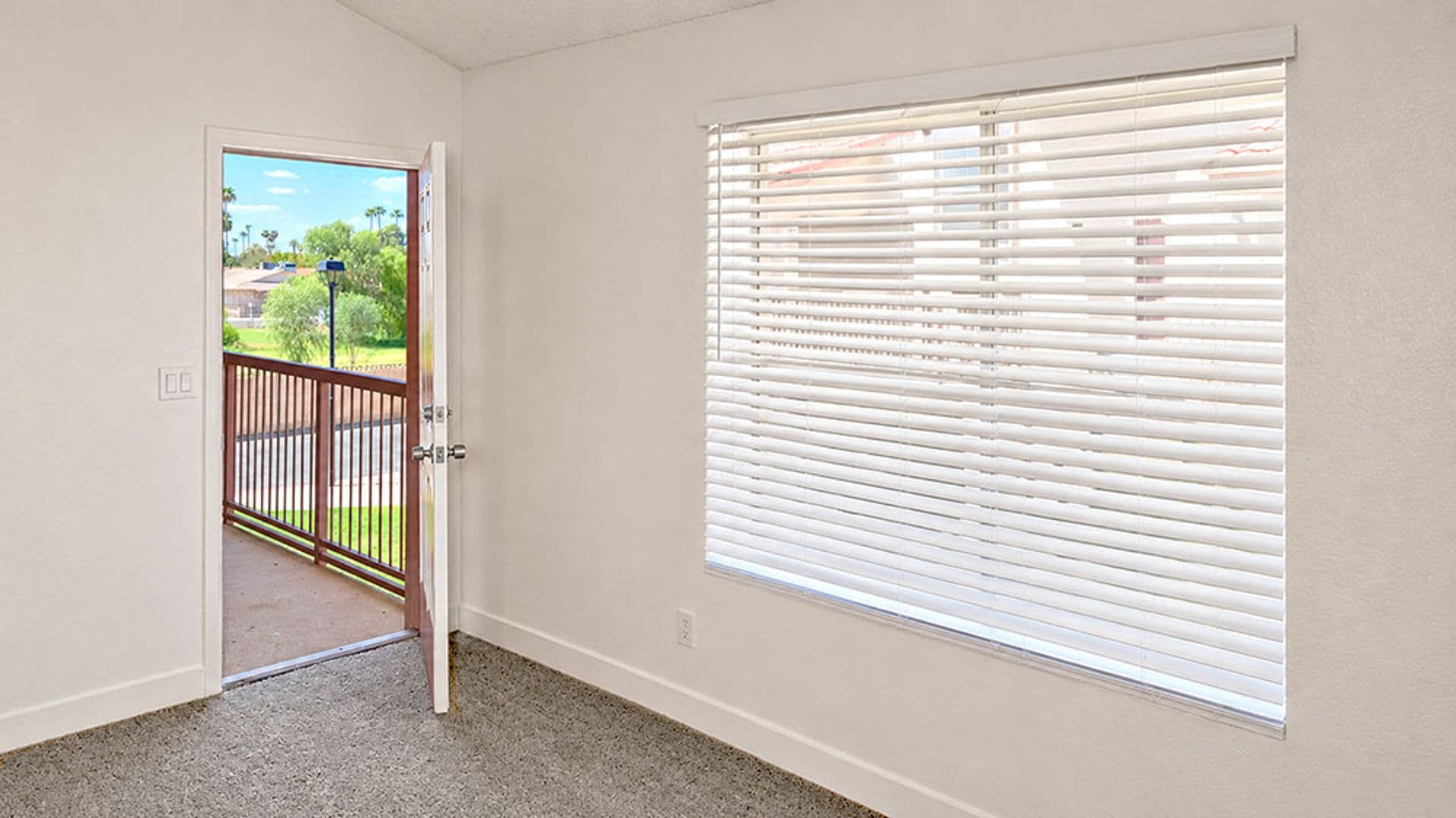 Glendale House: 4828 W. Orangewood Ave #131