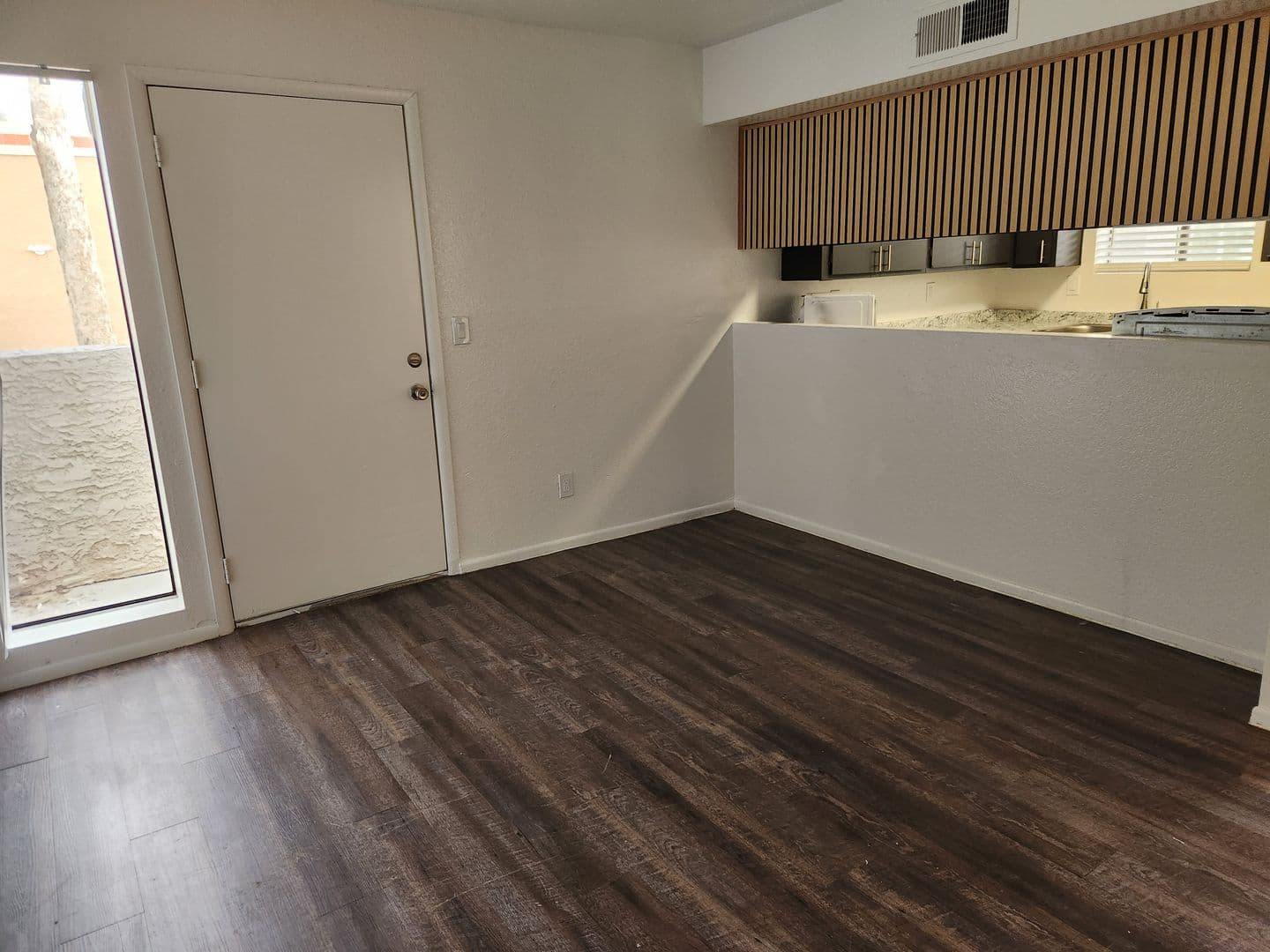 Mesa Apartment: 2650 E. McKellips Rd.