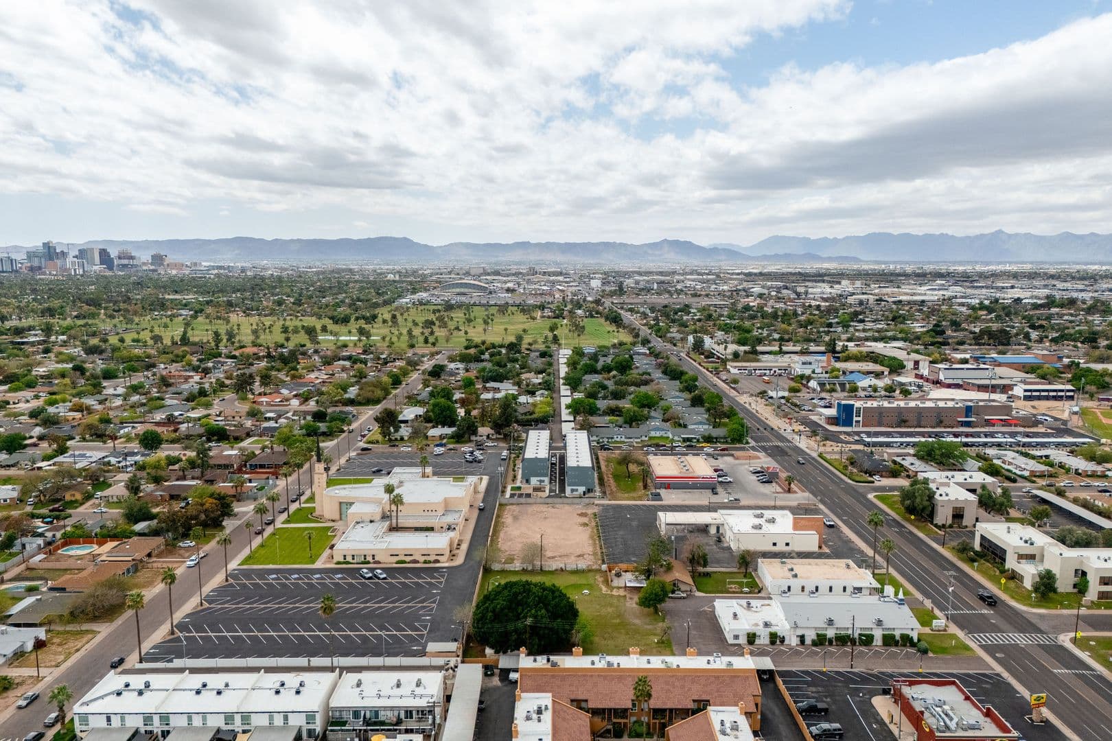 Phoenix Apartment: 1818 W Earll Dr