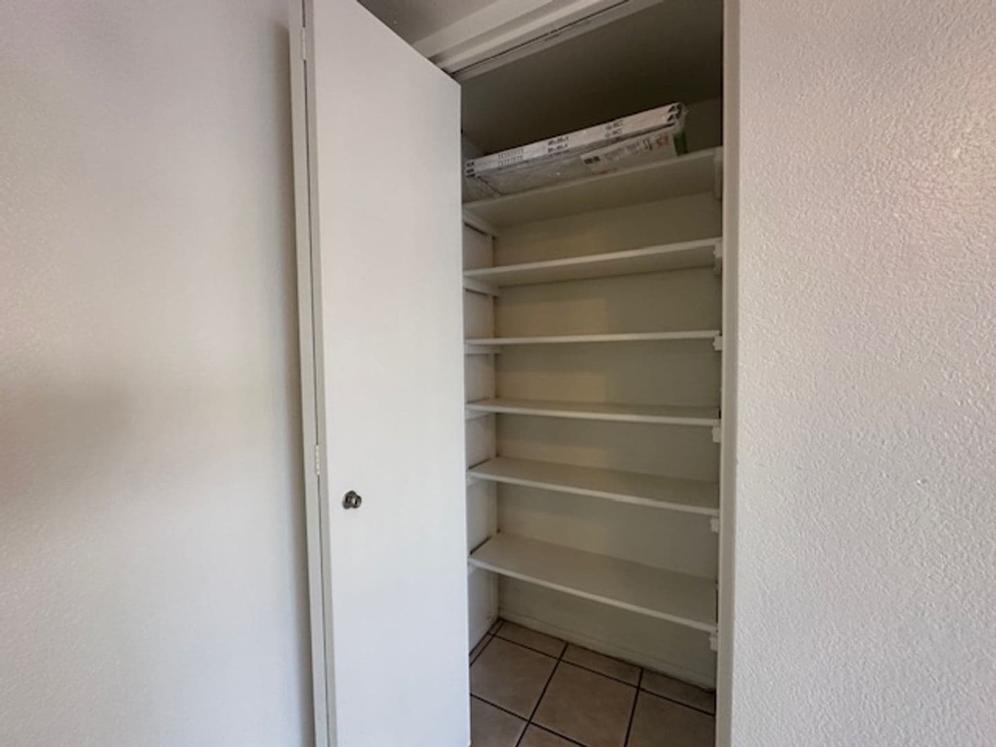 Glendale House: 4608 W Maryland Ave #113