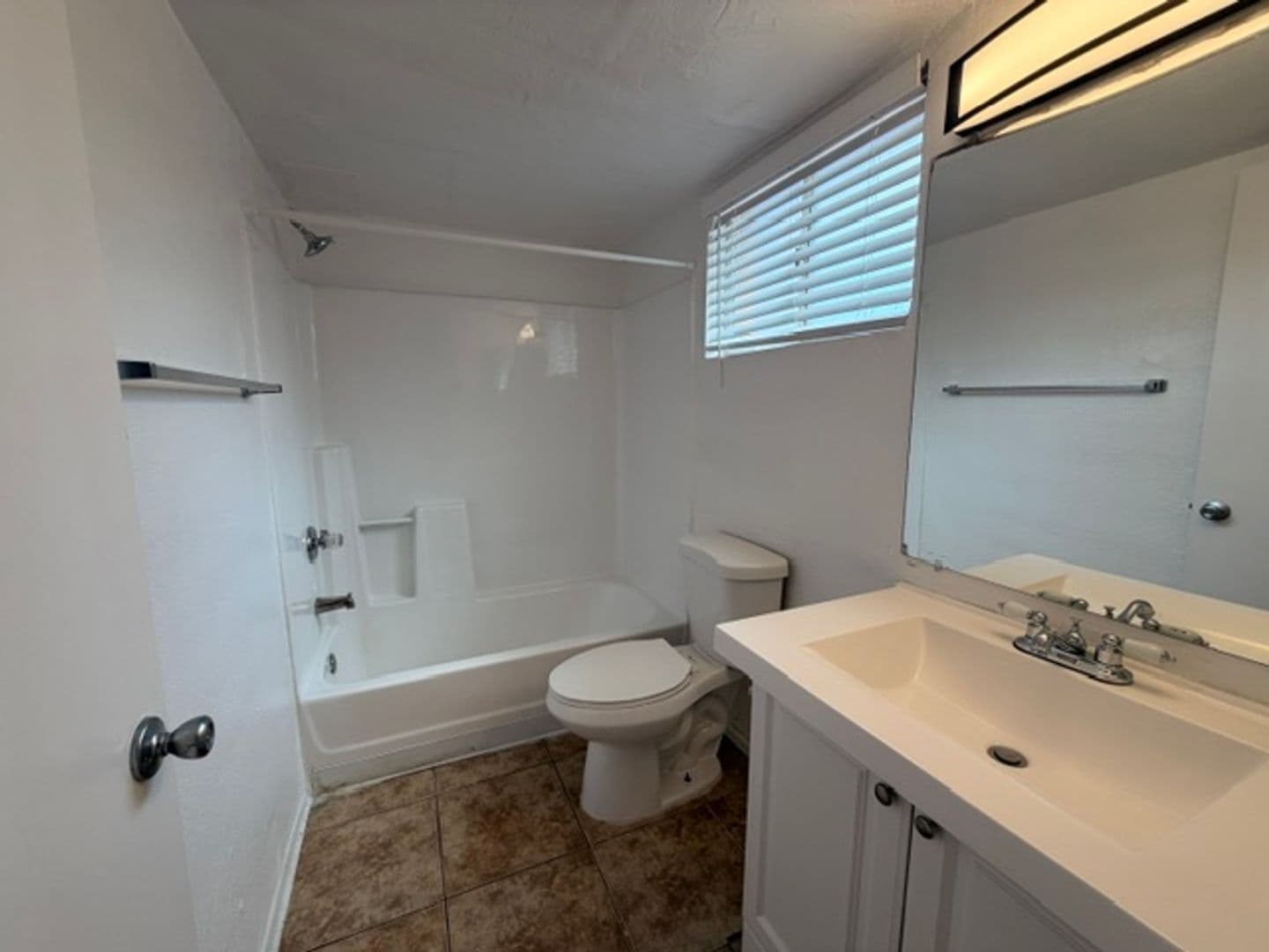 Tempe Apartment: 1370 S. Price Rd.
