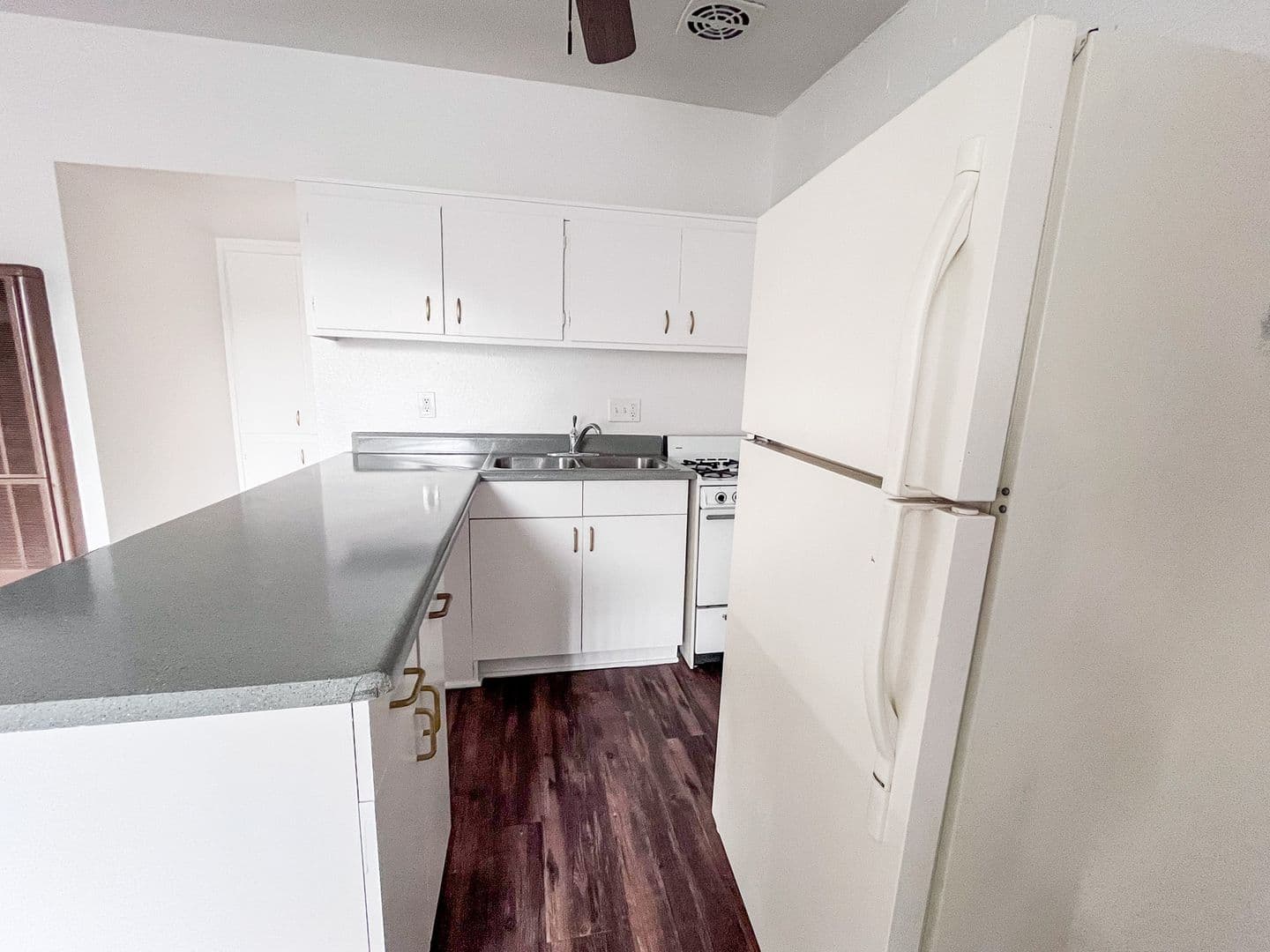 Tempe Apartment: 1033 S. Mariana St.