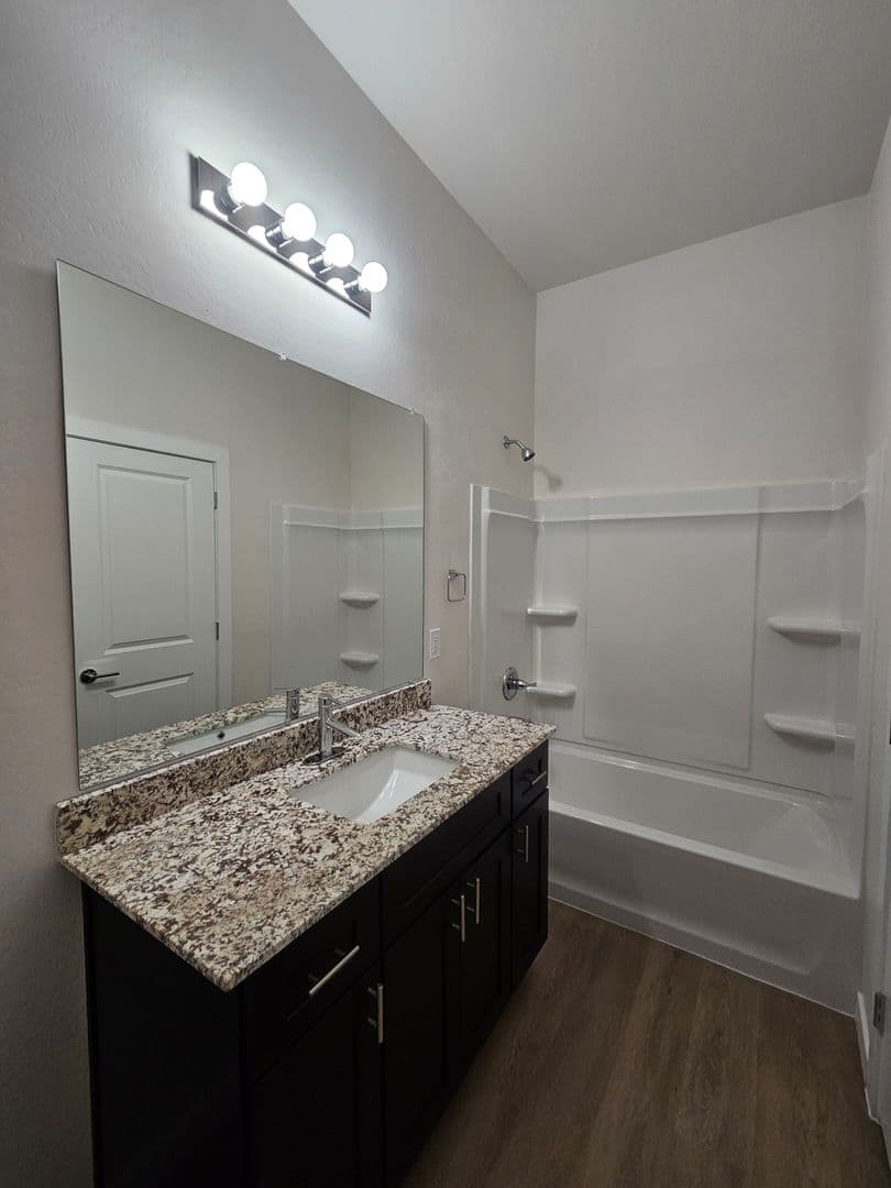 Mesa Apartment: 2340 E McKellips Rd