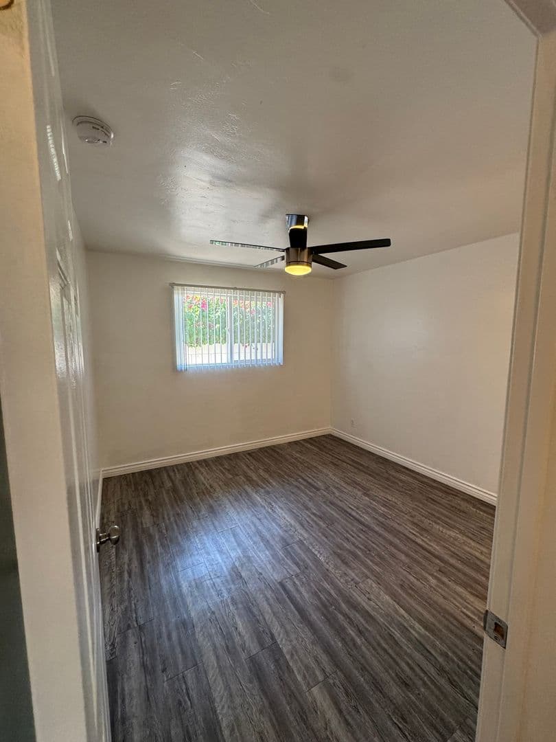 Phoenix Apartment: 3526 E Montecito Ave