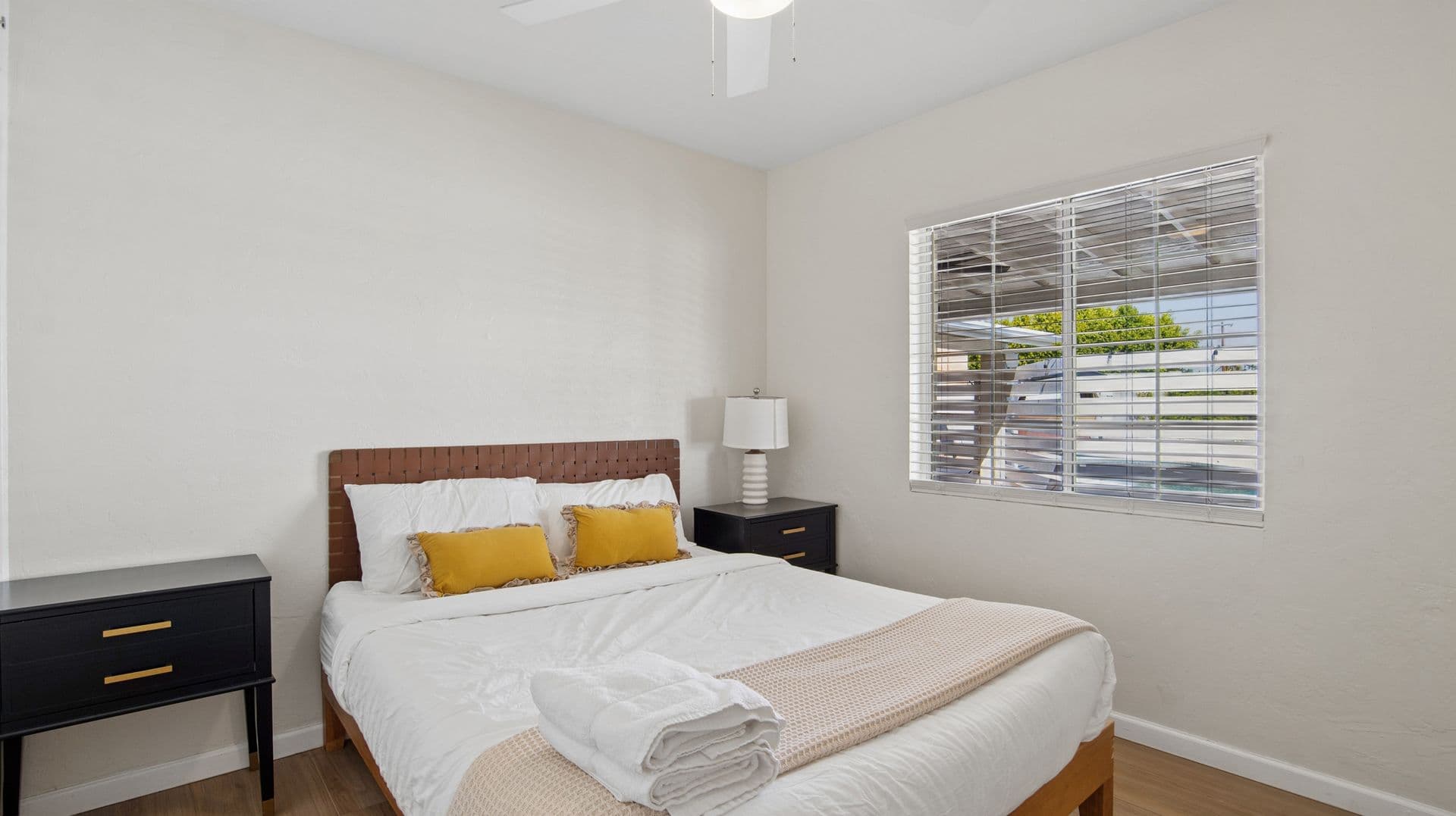 Phoenix Apartment: 2929 N. 55th Pl.