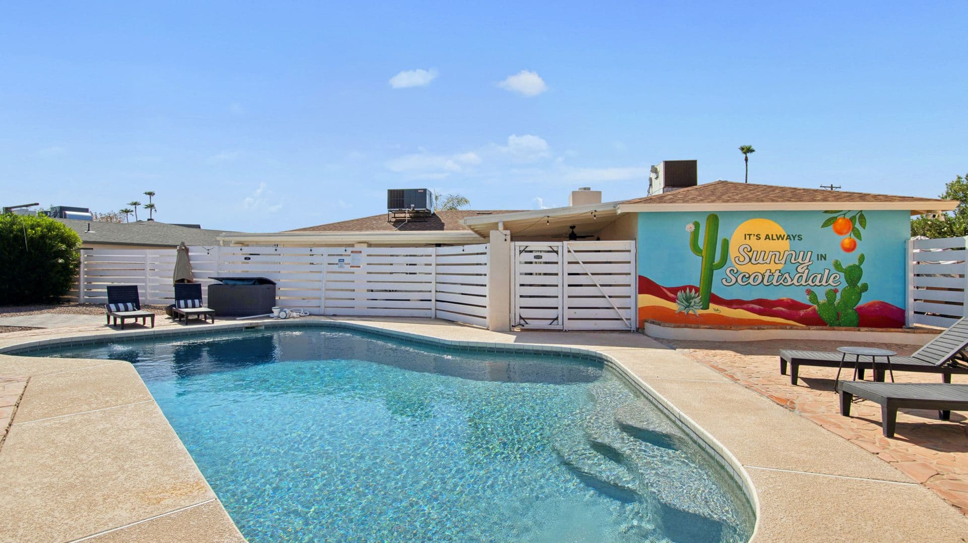 Phoenix Apartment: 2929 N. 55th Pl.