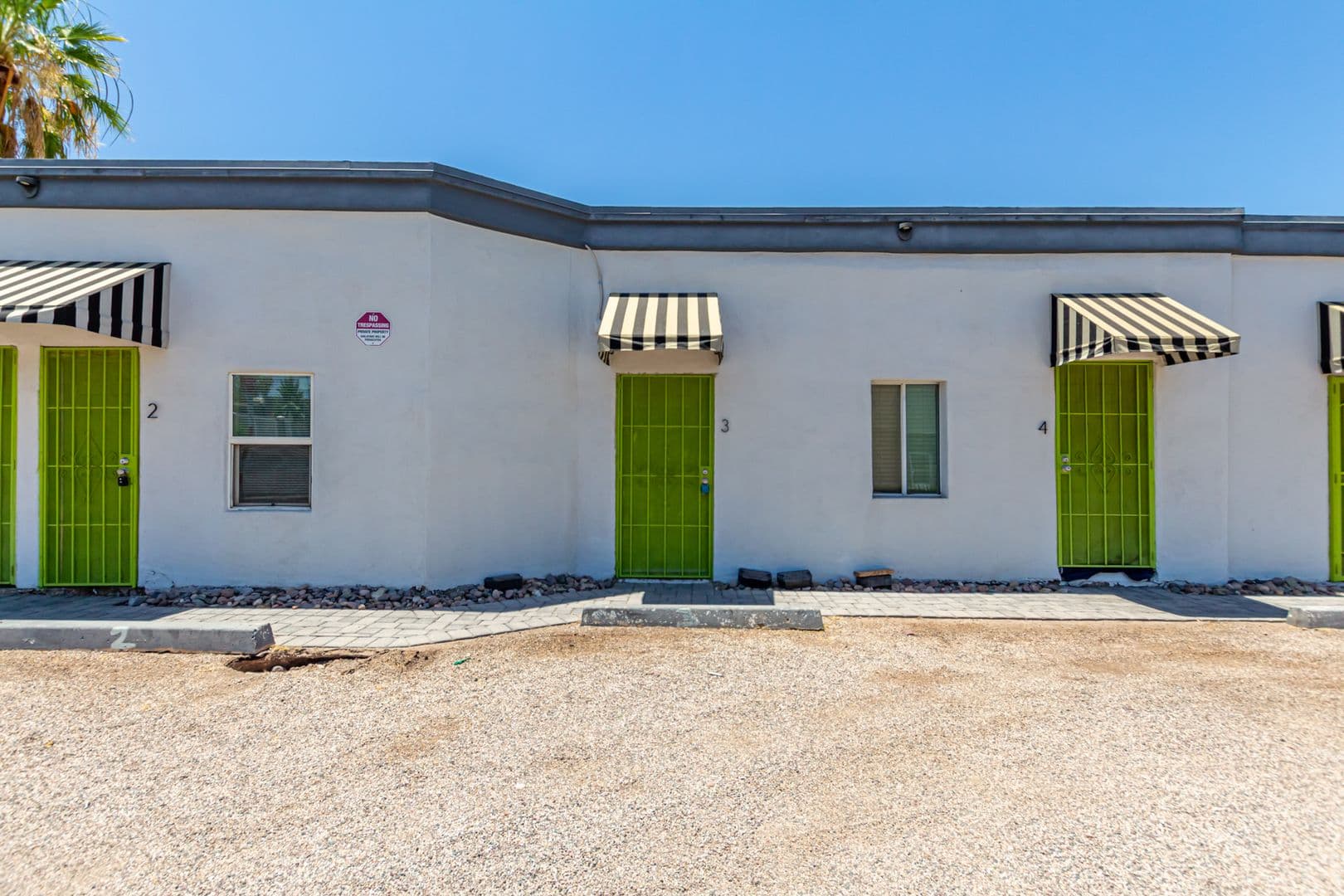 Phoenix Apartment: 1846 E. Washington St.