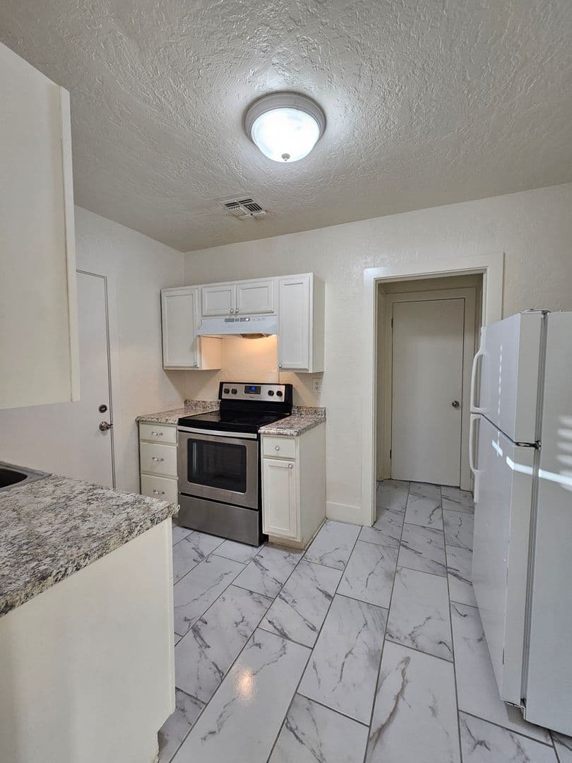 Mesa Apartment: 202-228 E. 2nd Ave.