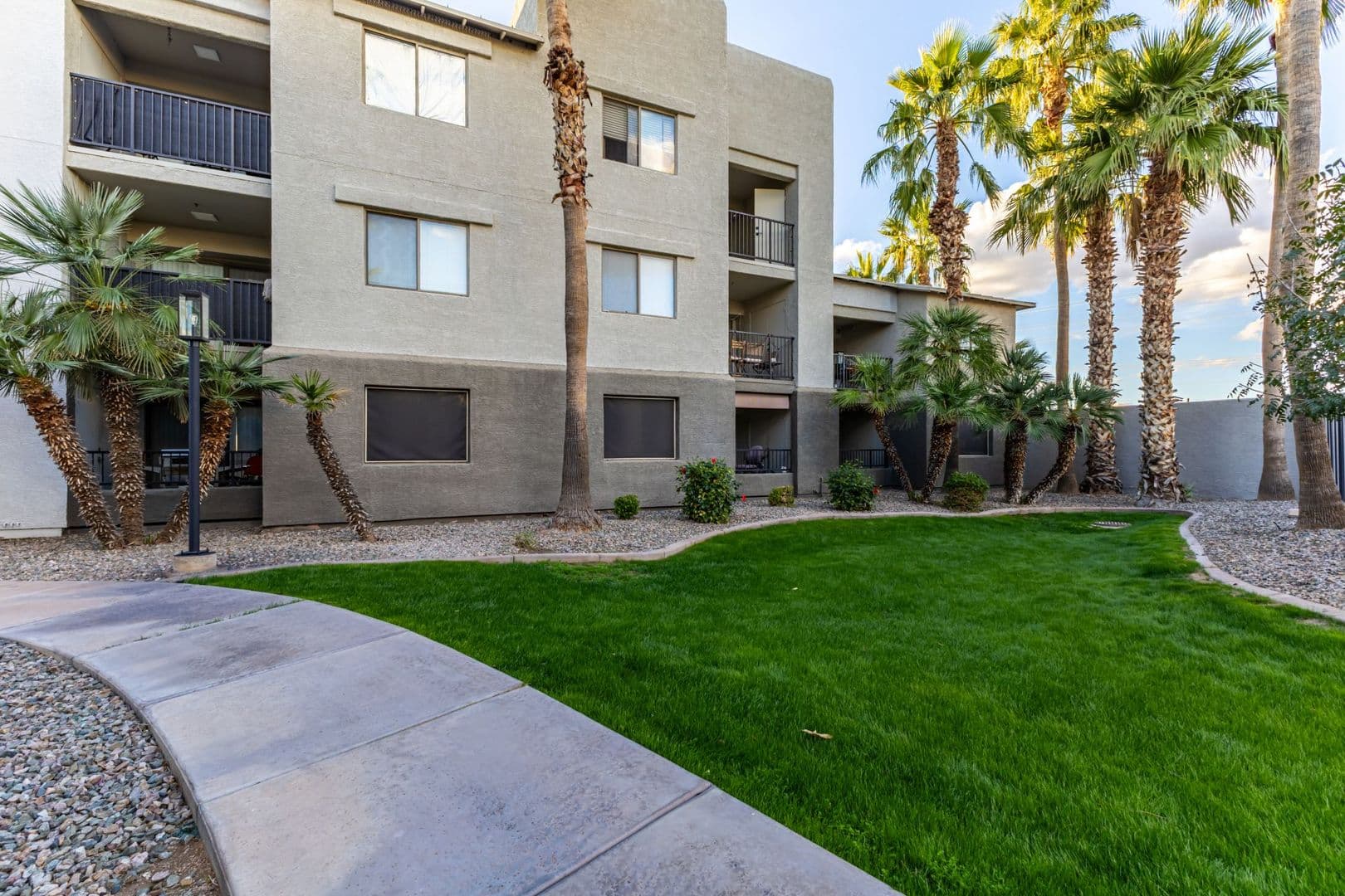Tempe Apartment: 1207 E. 8th St.