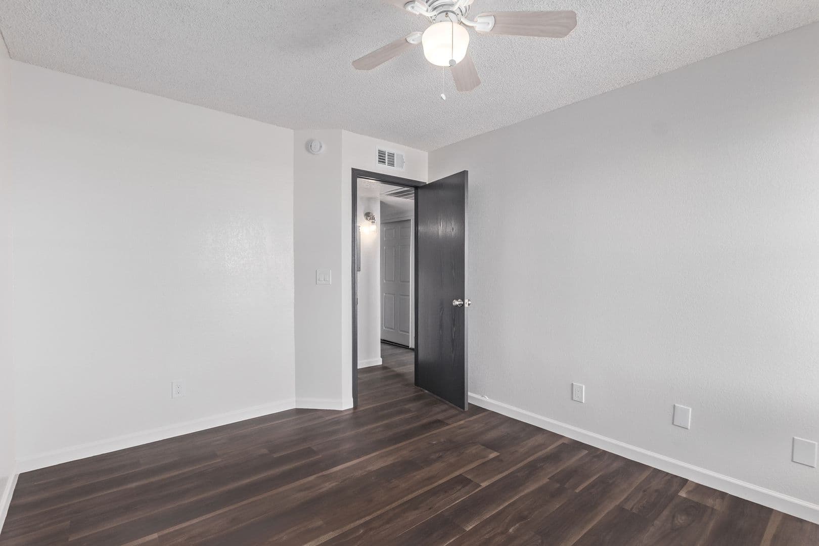 Mesa Apartment: 2020 N. Winterhaven