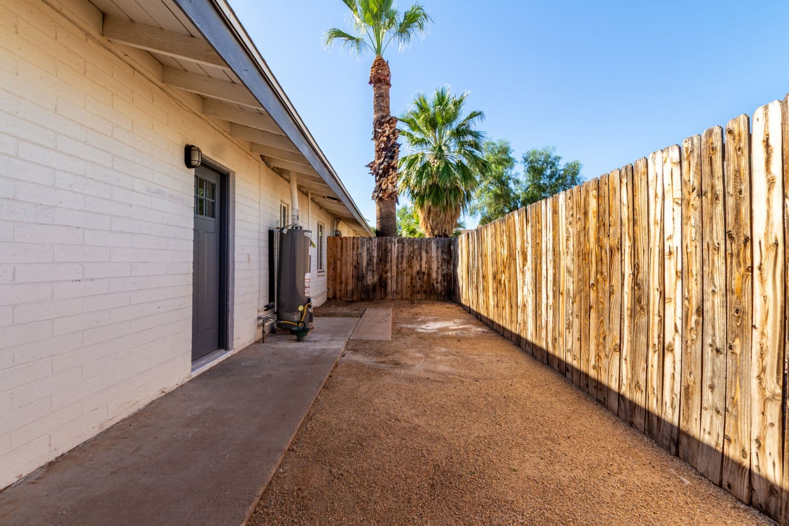 Phoenix Apartment: 3610 N 27th St