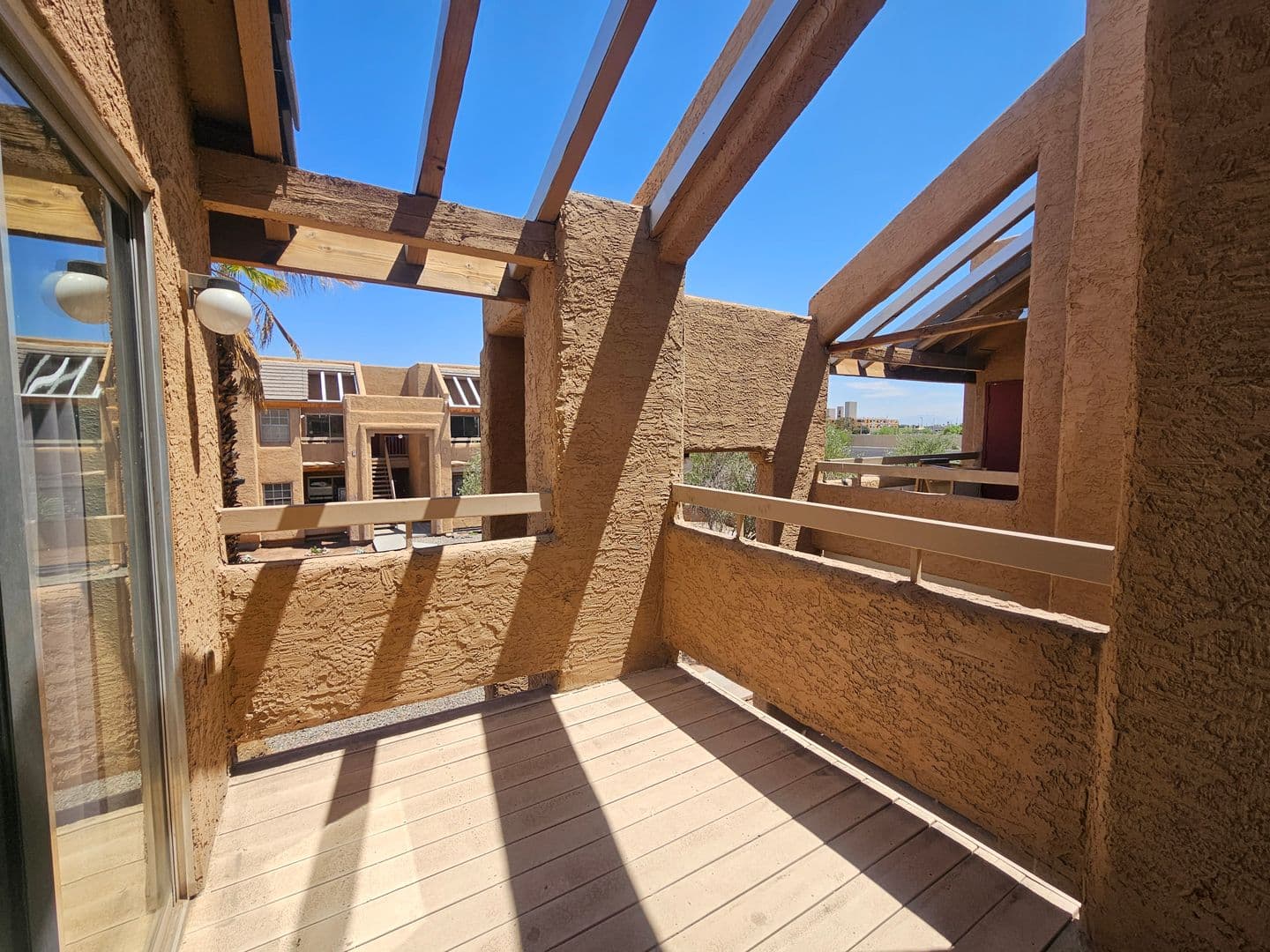 Tempe Apartment: 1370 S. Price Rd.