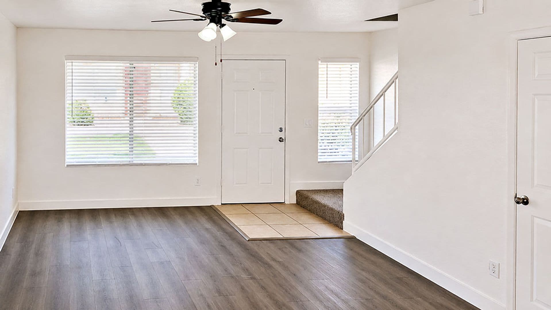 Glendale House: 4828 W. Orangewood Ave #131