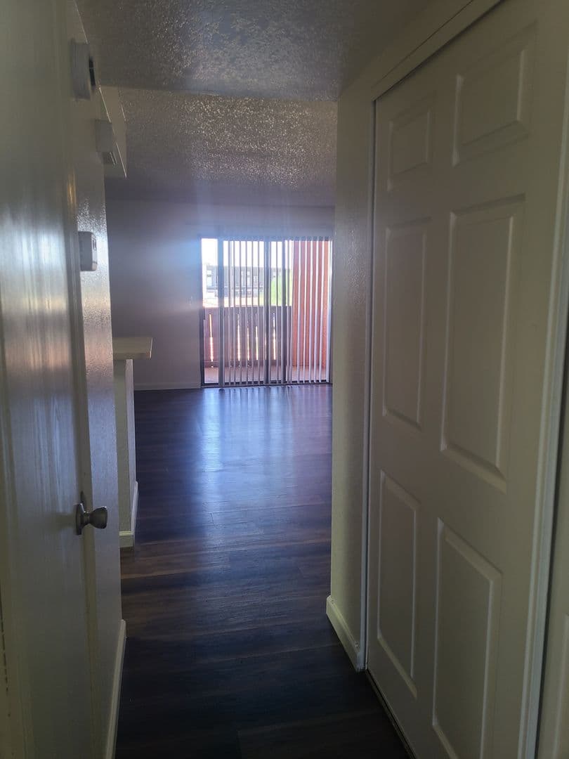 Mesa Apartment: 2020 N. Winterhaven