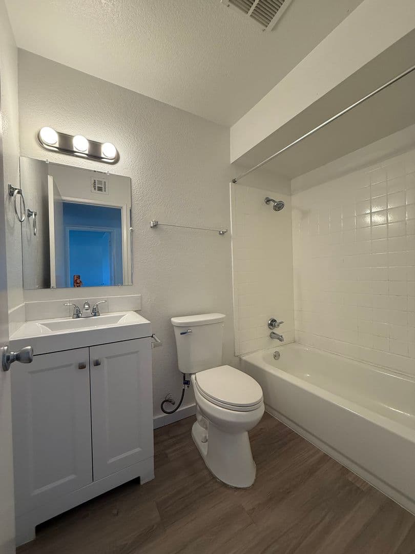 Chandler Apartment: 651 E. Commonwealth