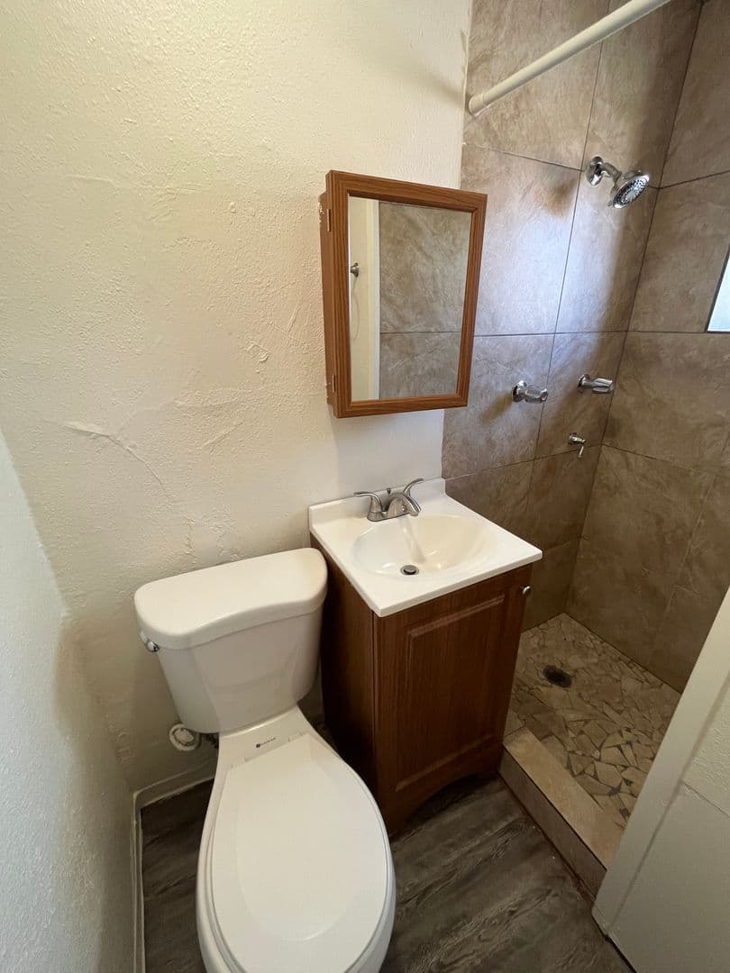 Phoenix Apartment: 1846 E. Washington St.