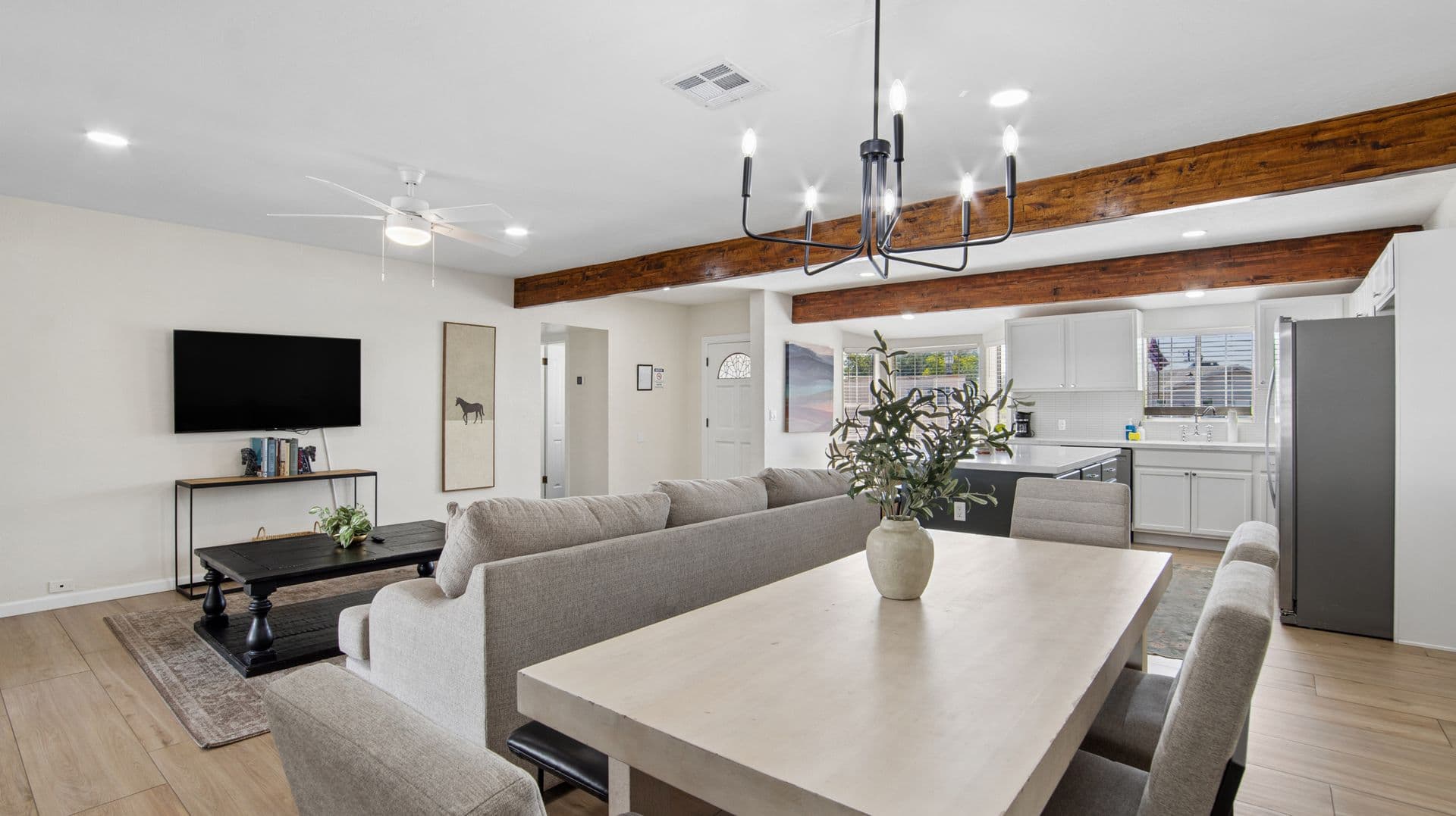 Phoenix Apartment: 2929 N. 55th Pl.