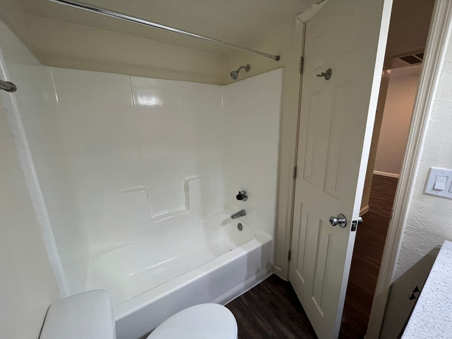 Mesa Apartment: 633 W. 1st Ave.