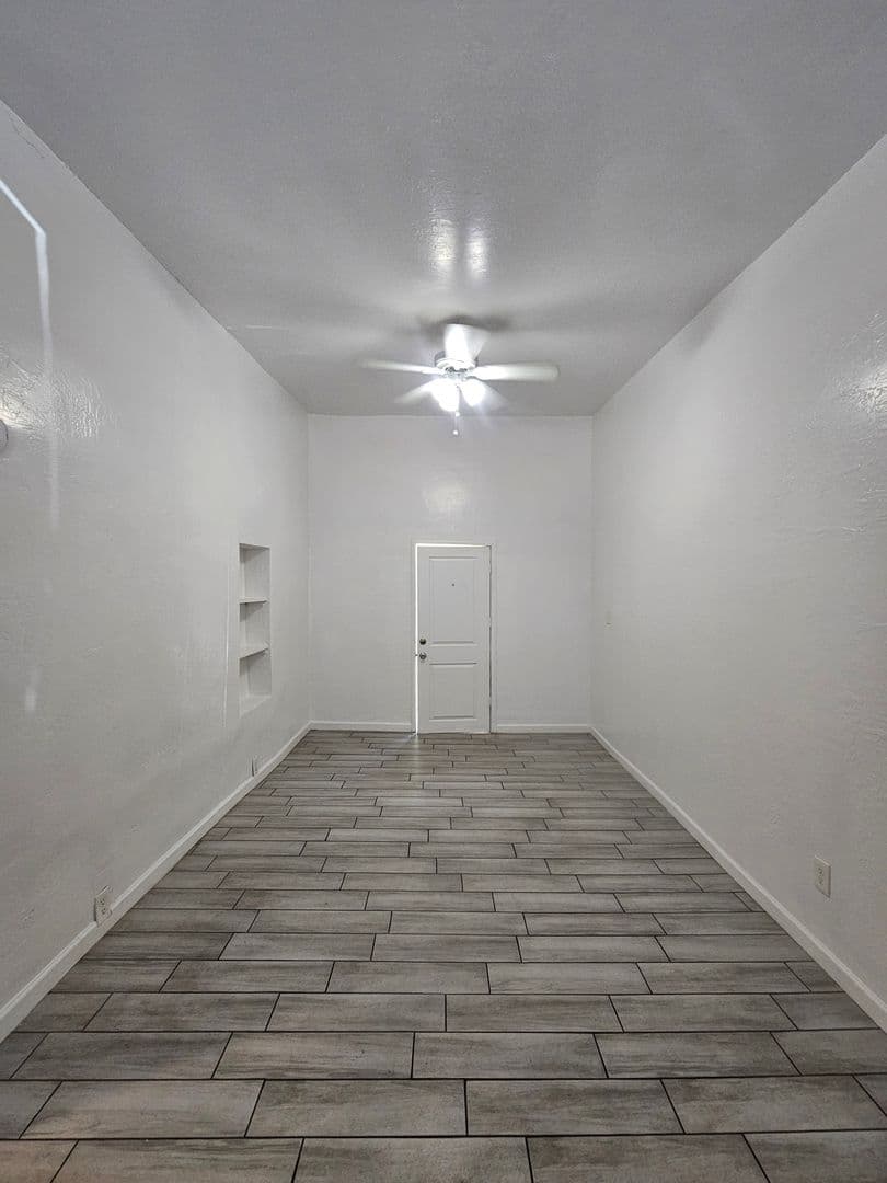 Phoenix Apartment: 1846 E. Washington St.