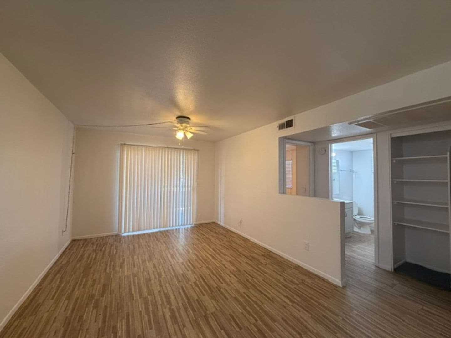Tempe Apartment: 1370 S. Price Rd.