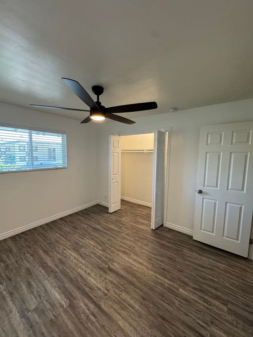 Phoenix Apartment: 3526 E Montecito Ave