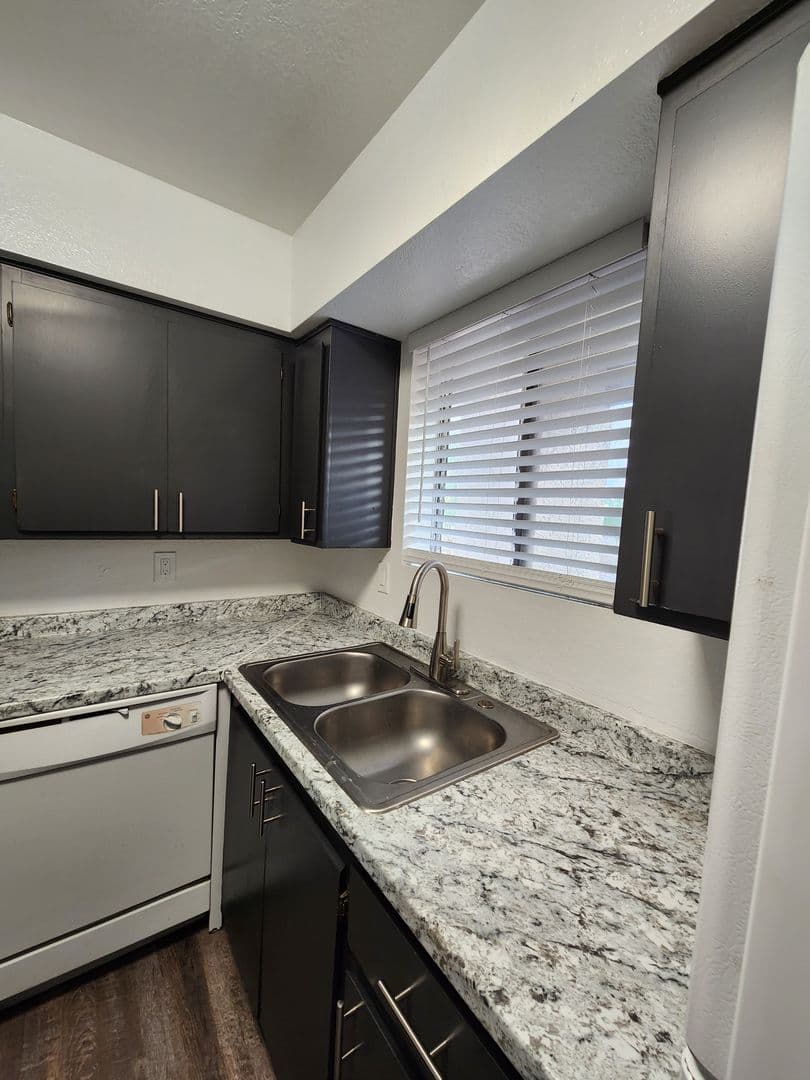 Mesa Apartment: 2650 E. McKellips Rd.