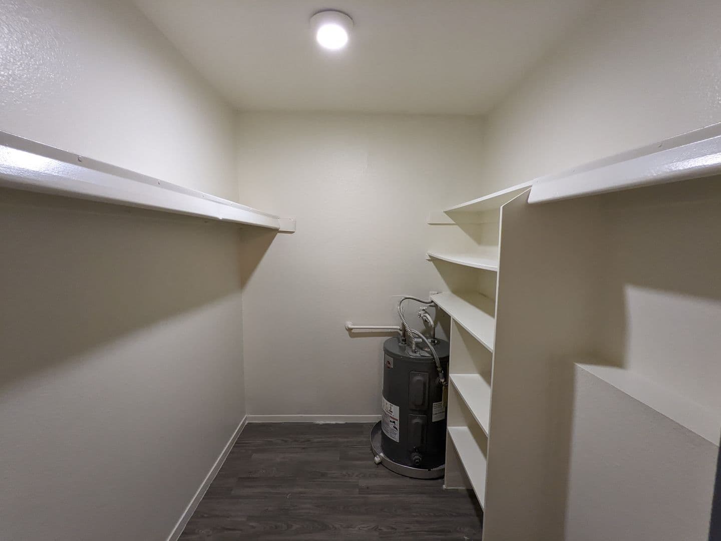 Mesa Apartment: 210 N. Alma School Rd