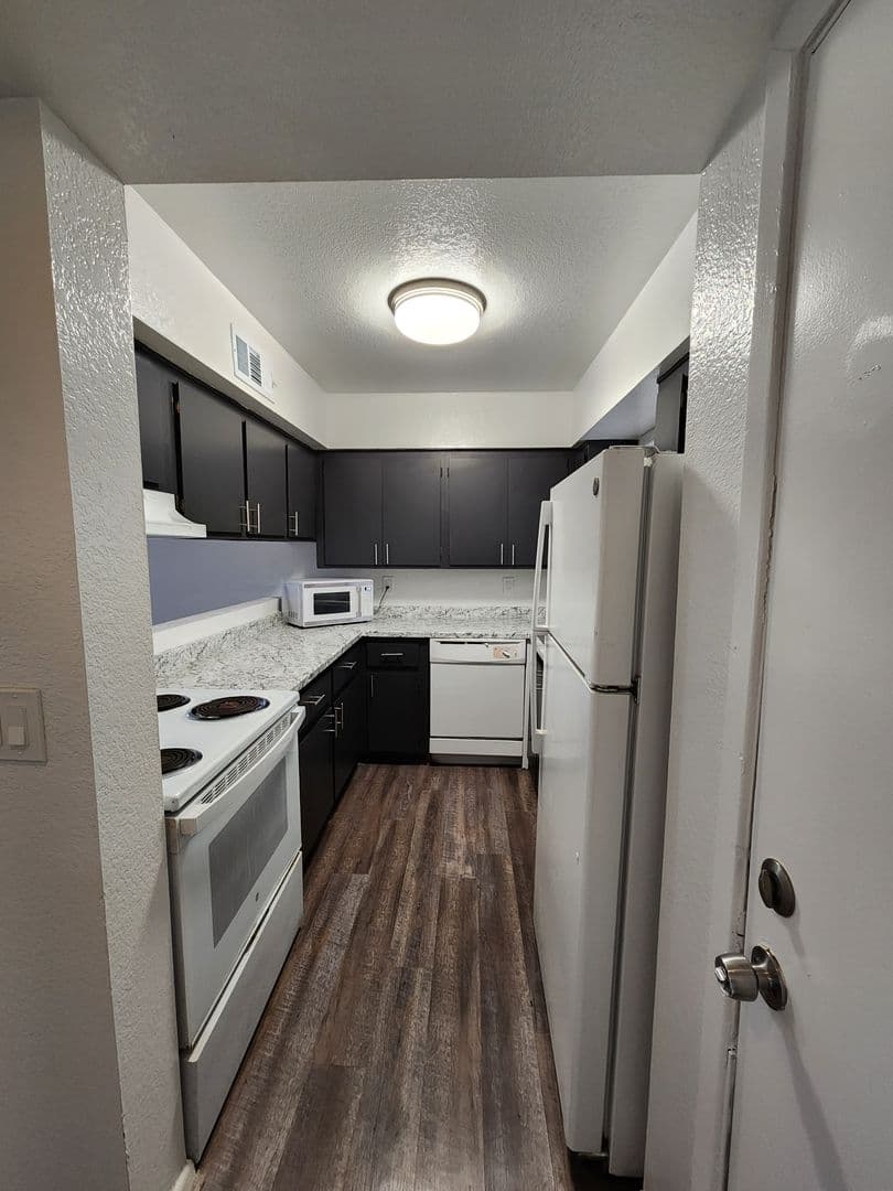 Mesa Apartment: 2650 E. McKellips Rd.