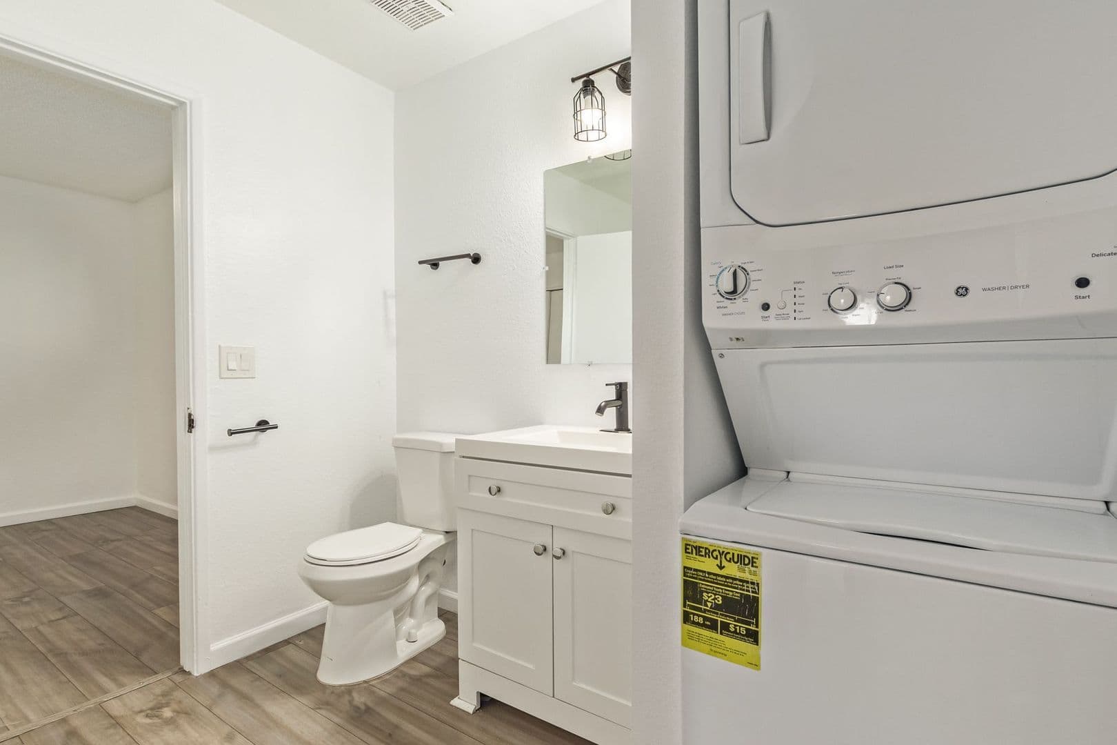 Phoenix Apartment: 1725 E. Cambridge Ave