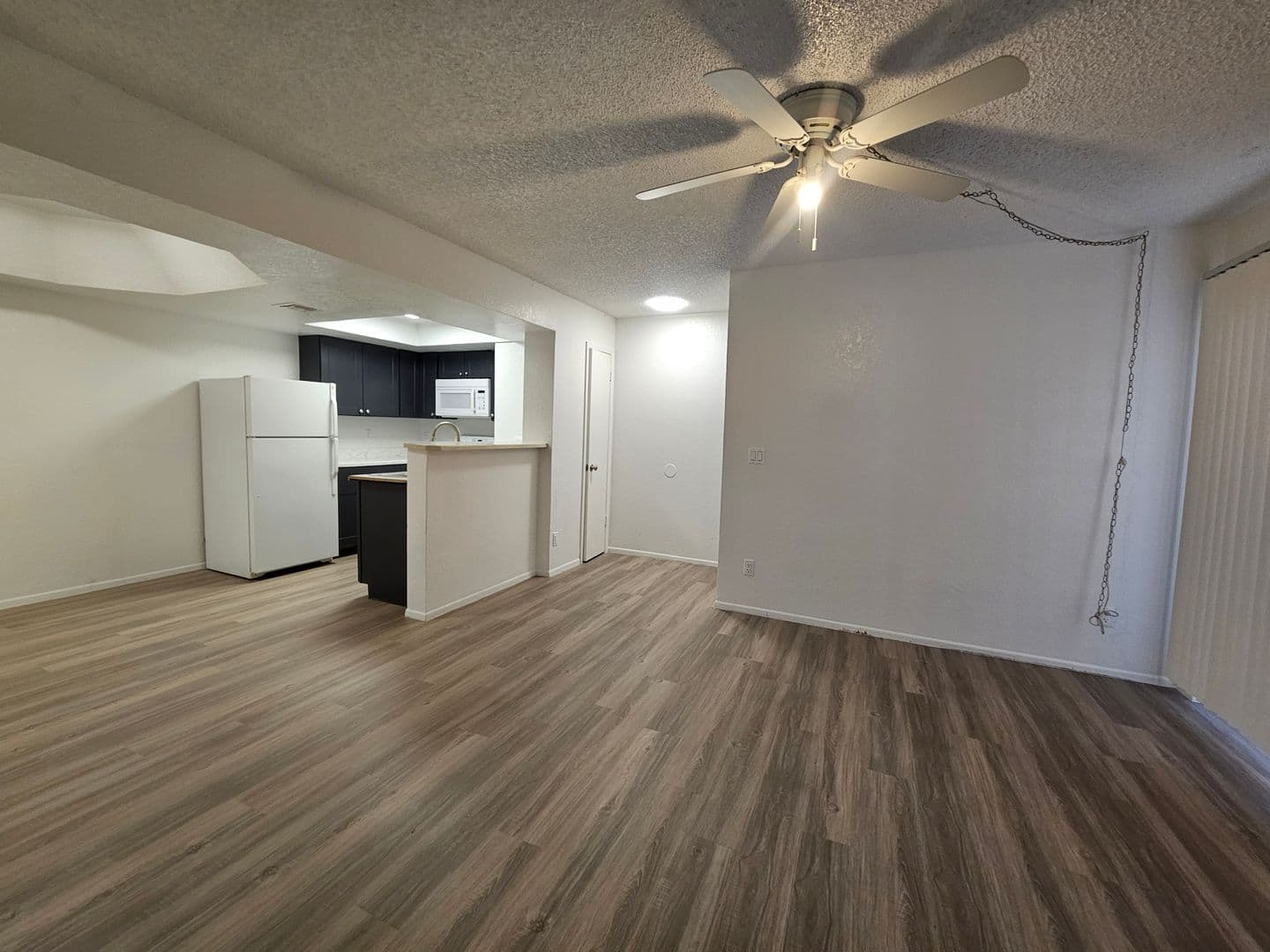 Tempe Apartment: 1370 S. Price Rd.