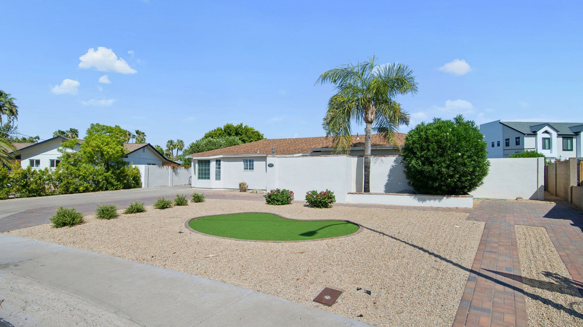 Phoenix Apartment: 2929 N. 55th Pl.