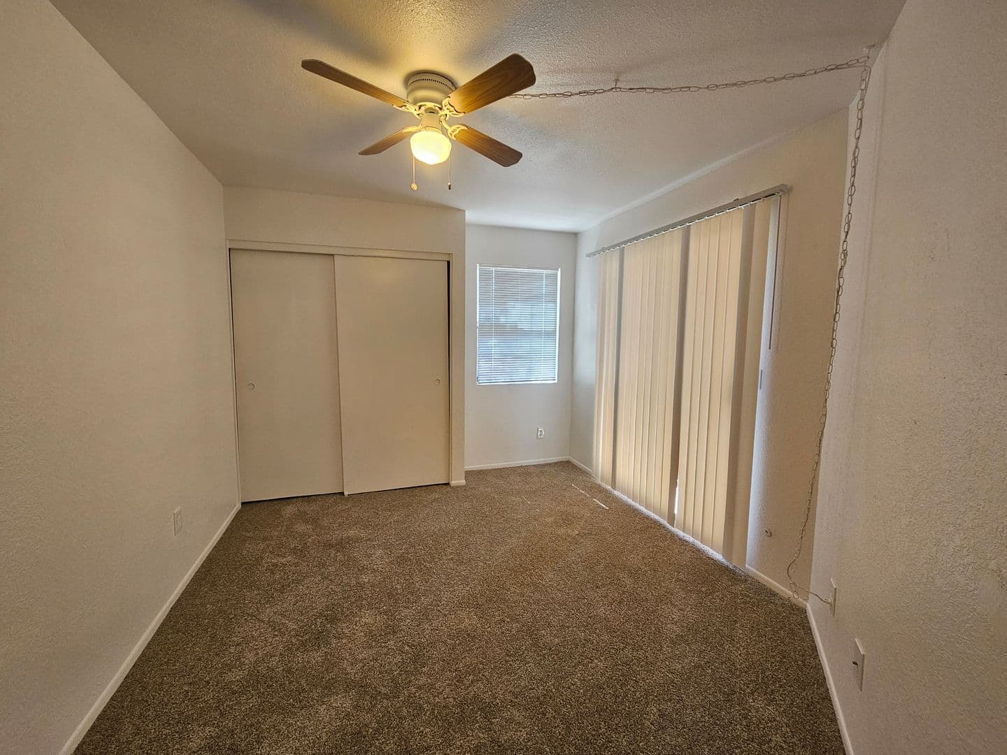 Tempe Apartment: 1370 S. Price Rd.