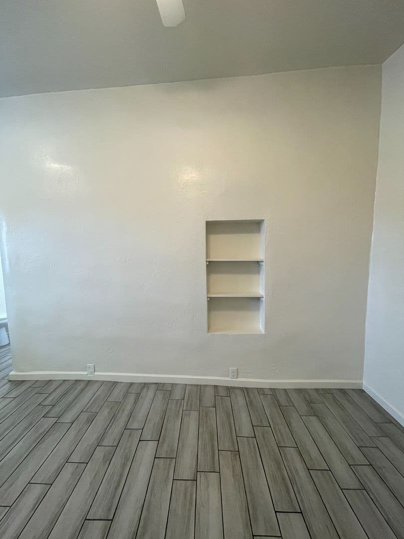 Phoenix Apartment: 1846 E. Washington St.