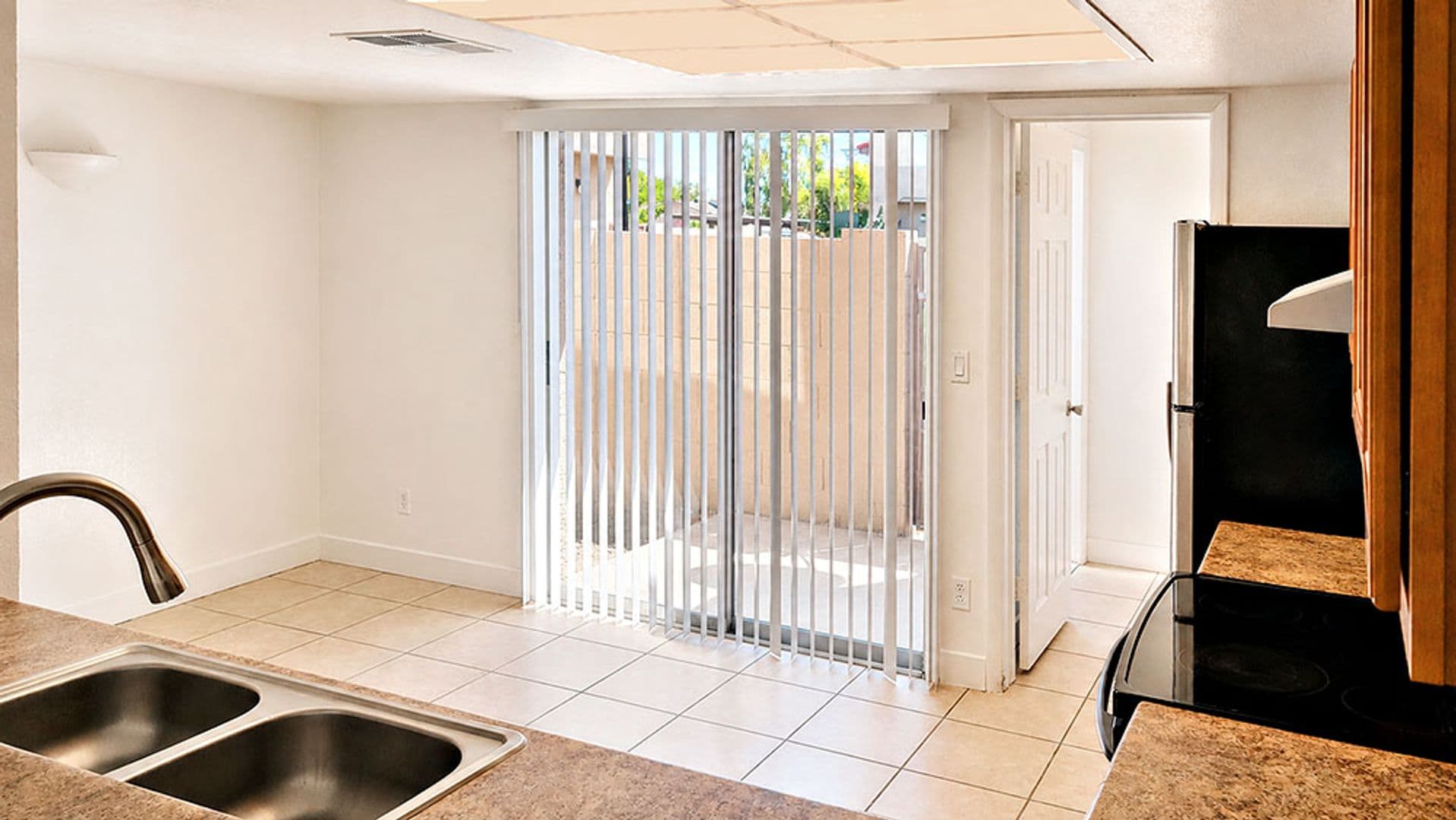 Glendale House: 4828 W. Orangewood Ave #131