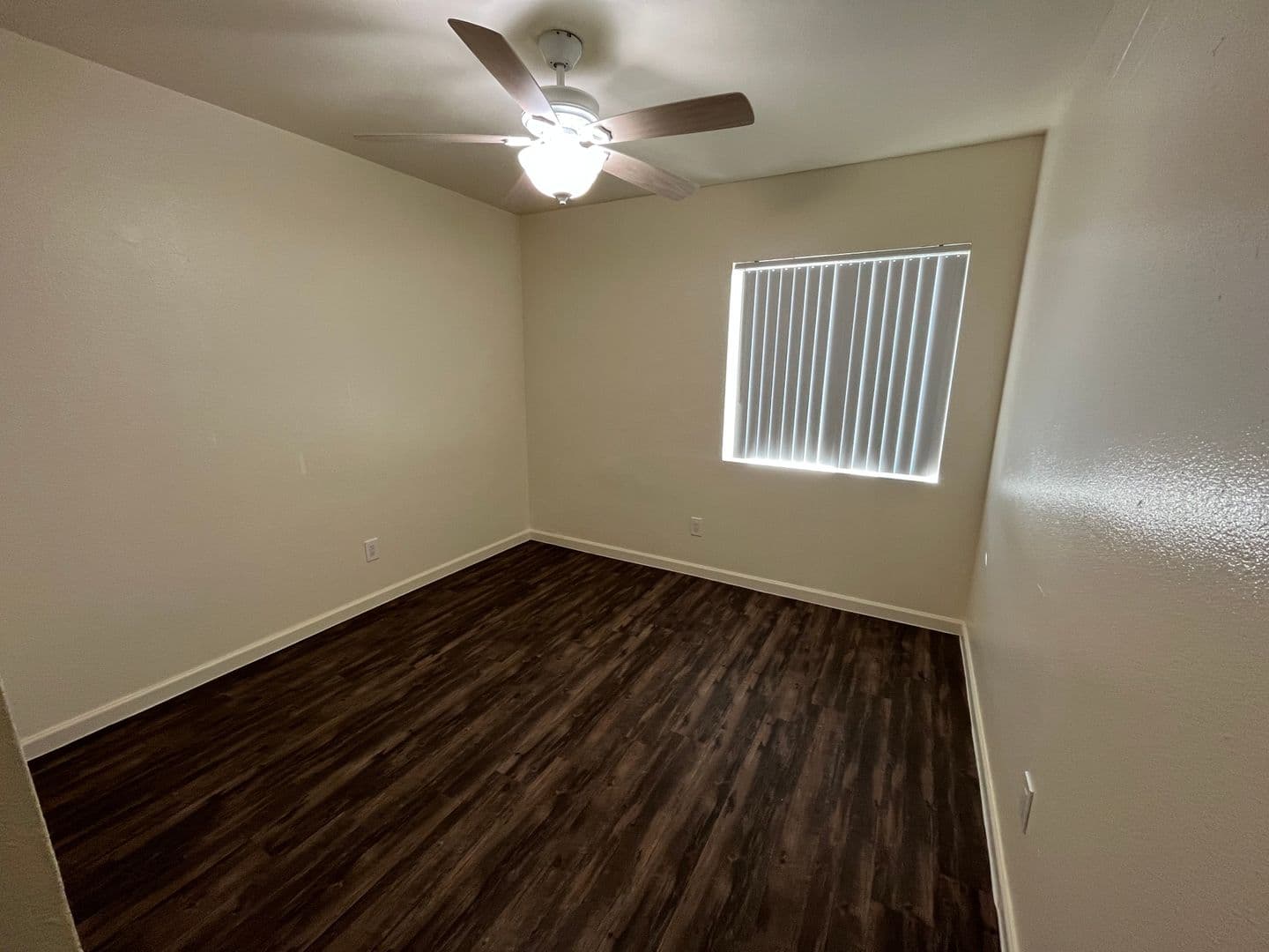 Mesa Apartment: 633 W. 1st Ave.