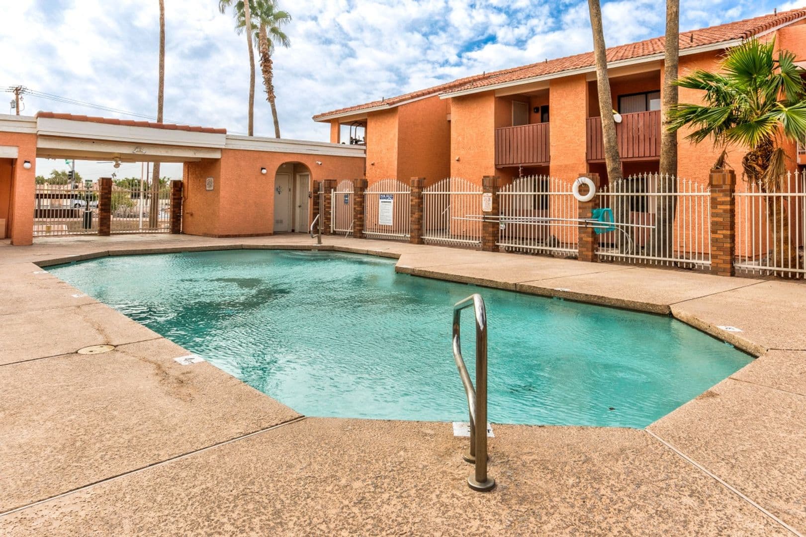 Mesa Apartment: 2020 N. Winterhaven
