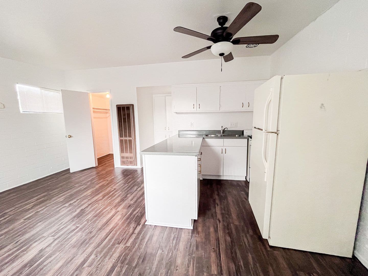 Tempe Apartment: 1033 S. Mariana St.