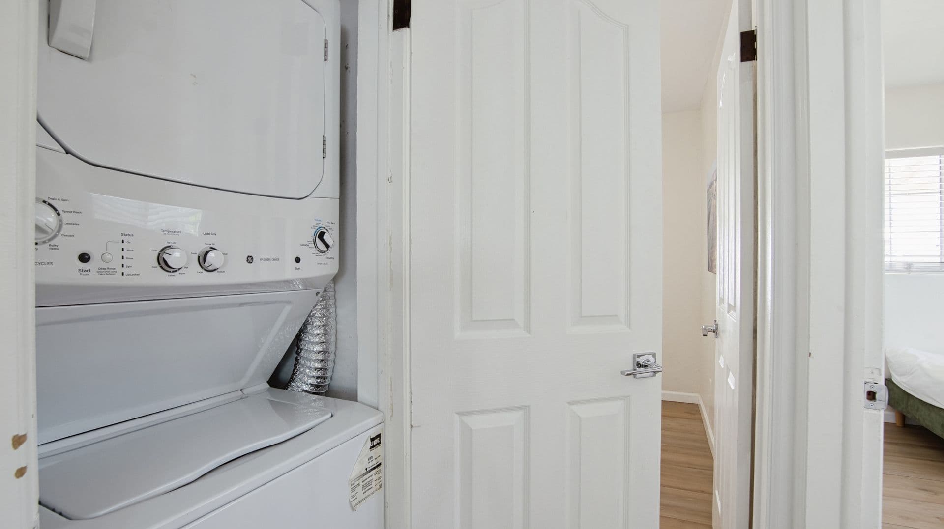 Phoenix Apartment: 2929 N. 55th Pl.