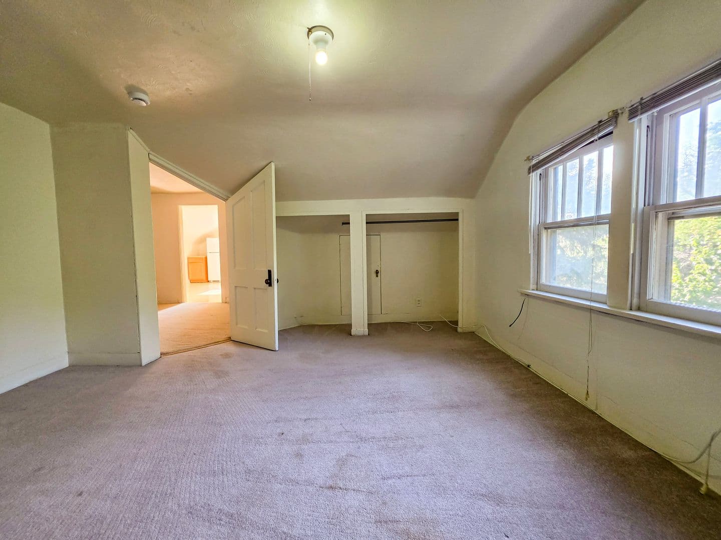 Boulder Apartment: 954 11th St.