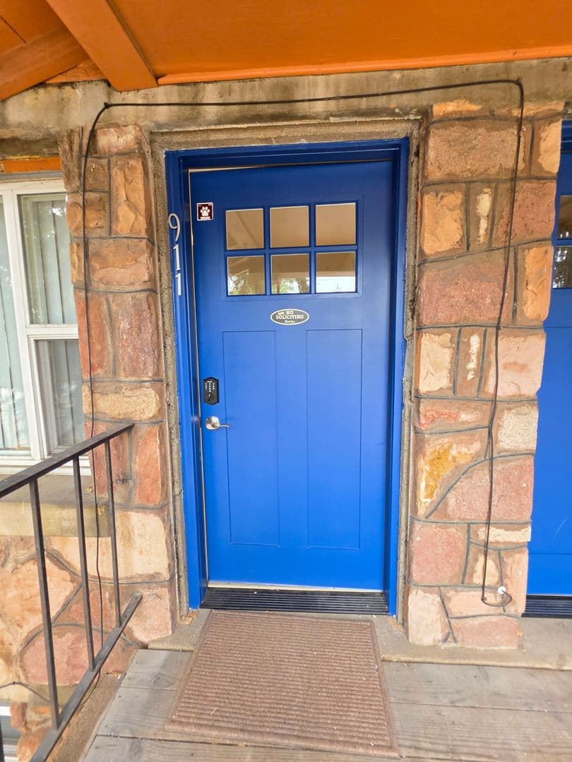 Boulder Apartment: 911-915 Broadway