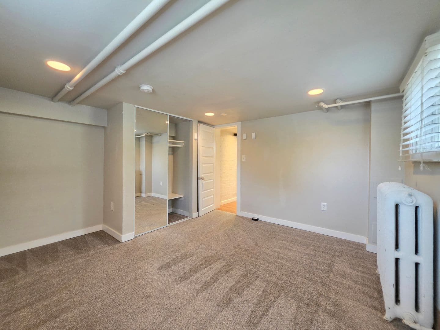 Boulder Apartment: 648 University Ave