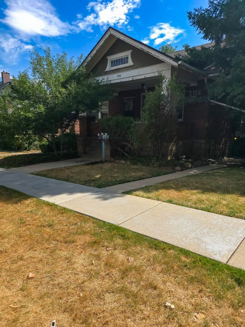 Boulder Apartment: 954 11th St.