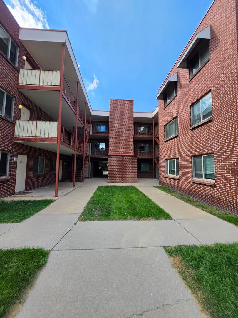 Boulder Apartment: 2845 Broadway Street