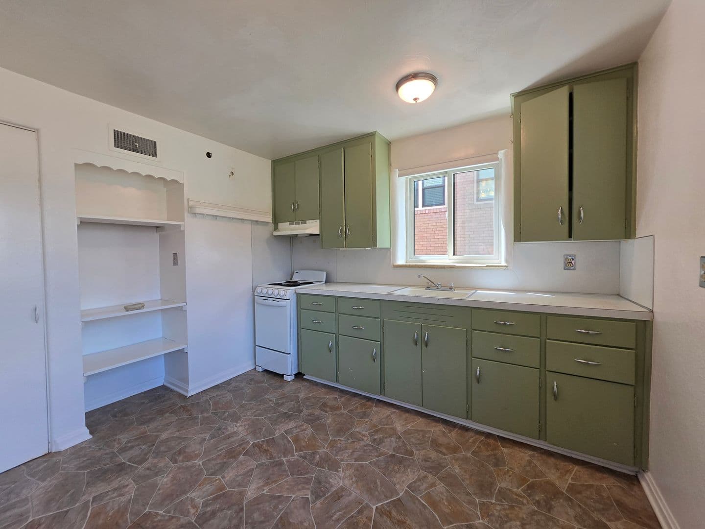 Boulder Apartment: 1020 14th Street
