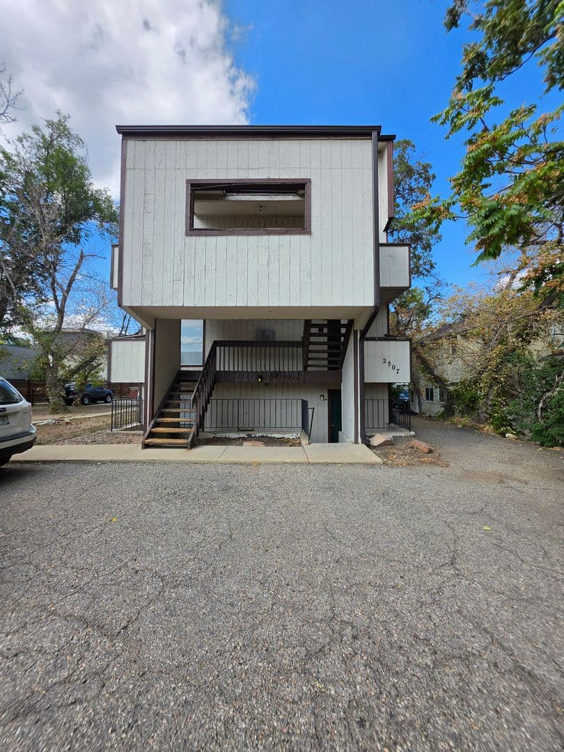 Boulder Apartment: 2505-2507 Spruce St.