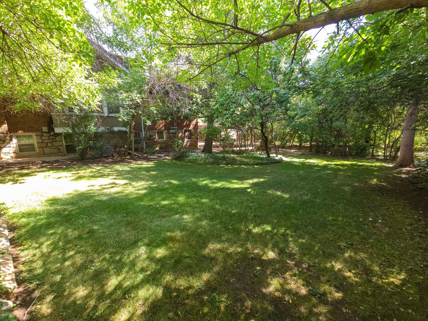 Boulder Apartment: 954 11th St.