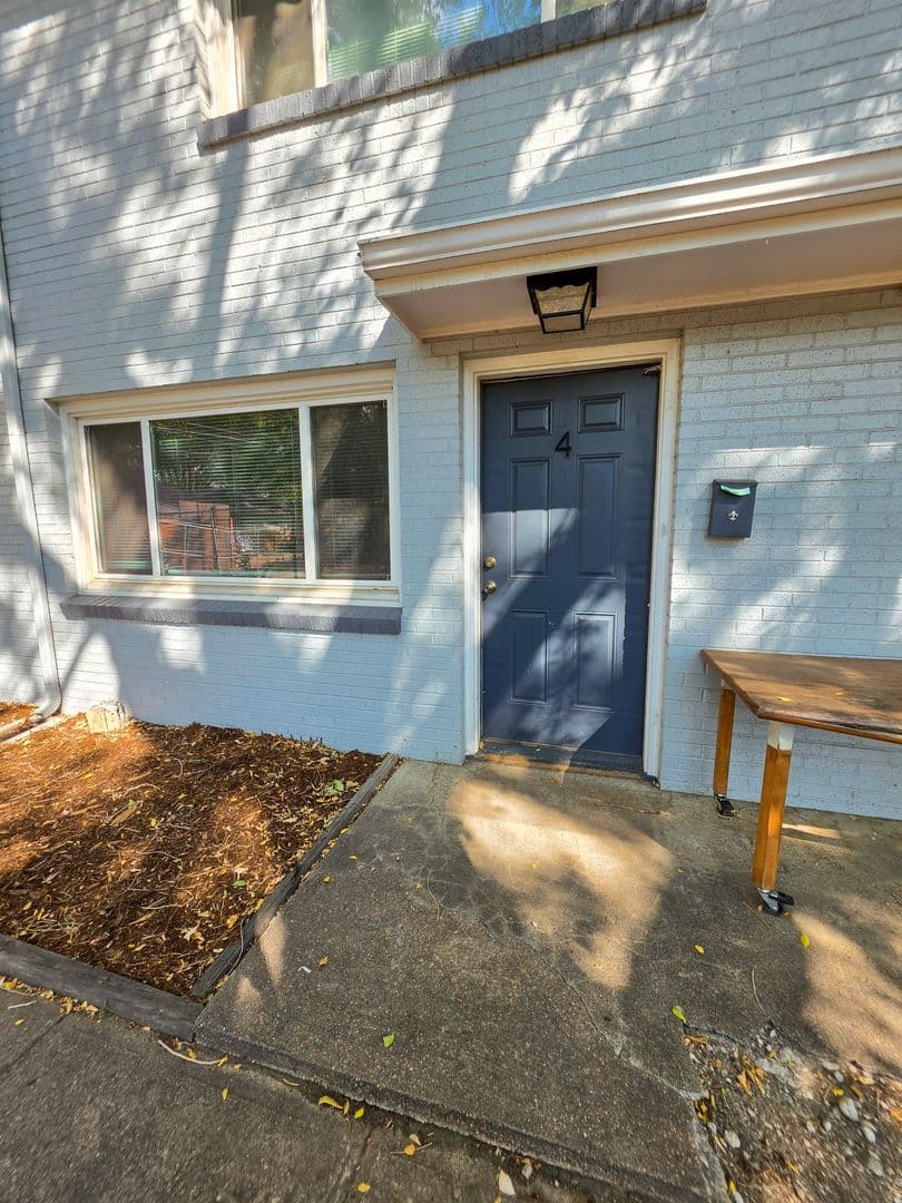 Boulder Apartment: 1525 Arapahoe Avenue